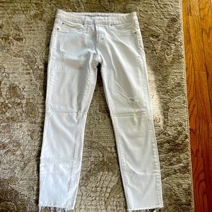 White cropped jeans
